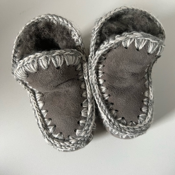 MOU Grey Suede Baby Pre-Walkers - Picture 3 of 5